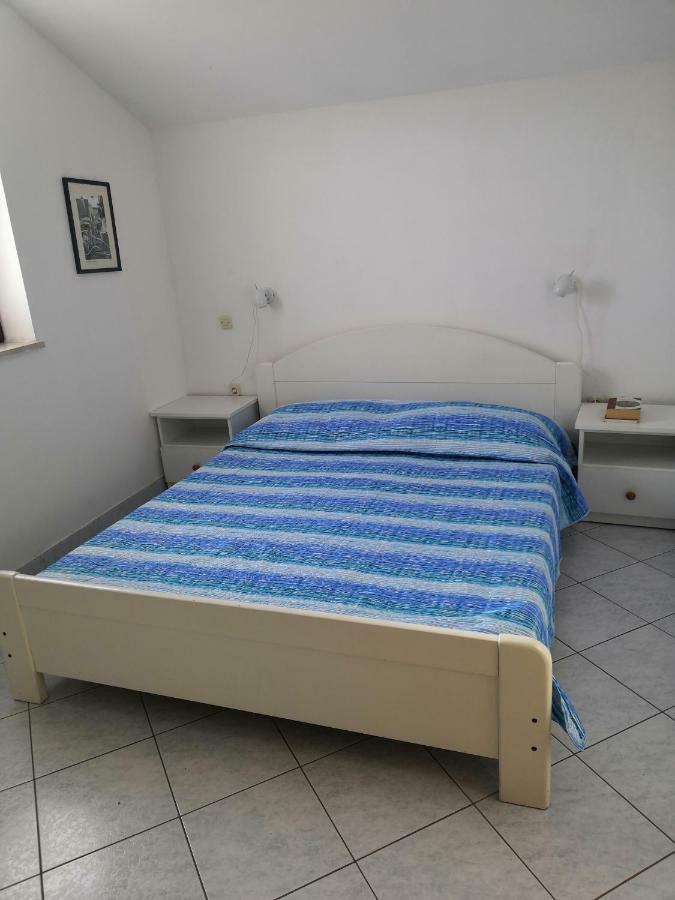 Laura And Nevio Apartments And Rooms Cres Extérieur photo