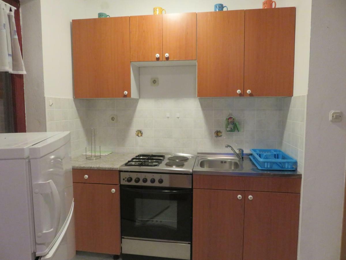 Laura And Nevio Apartments And Rooms Cres Extérieur photo